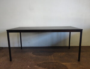 Tisch Enbloc